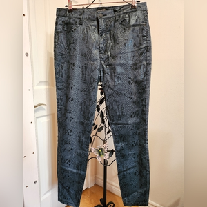 NWT snakeskin hi-rise‎ skinny jeans